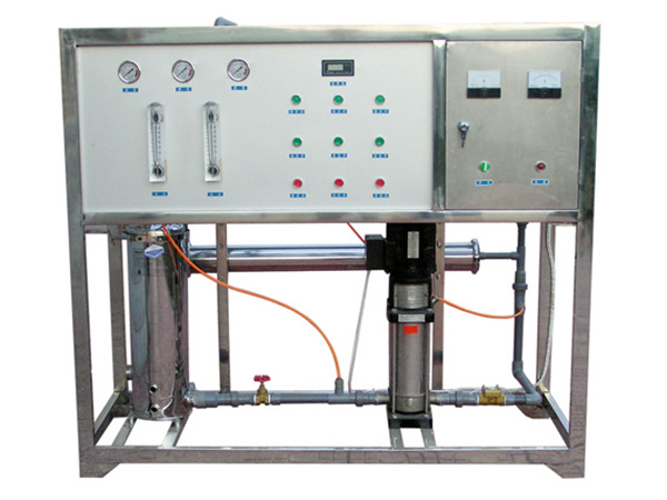 2 單級反滲透主機(1噸 小時）.jpg